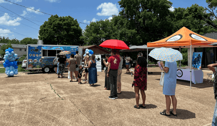 Dine Vegan Nashville - a line of supporters waiting for plant-based food.